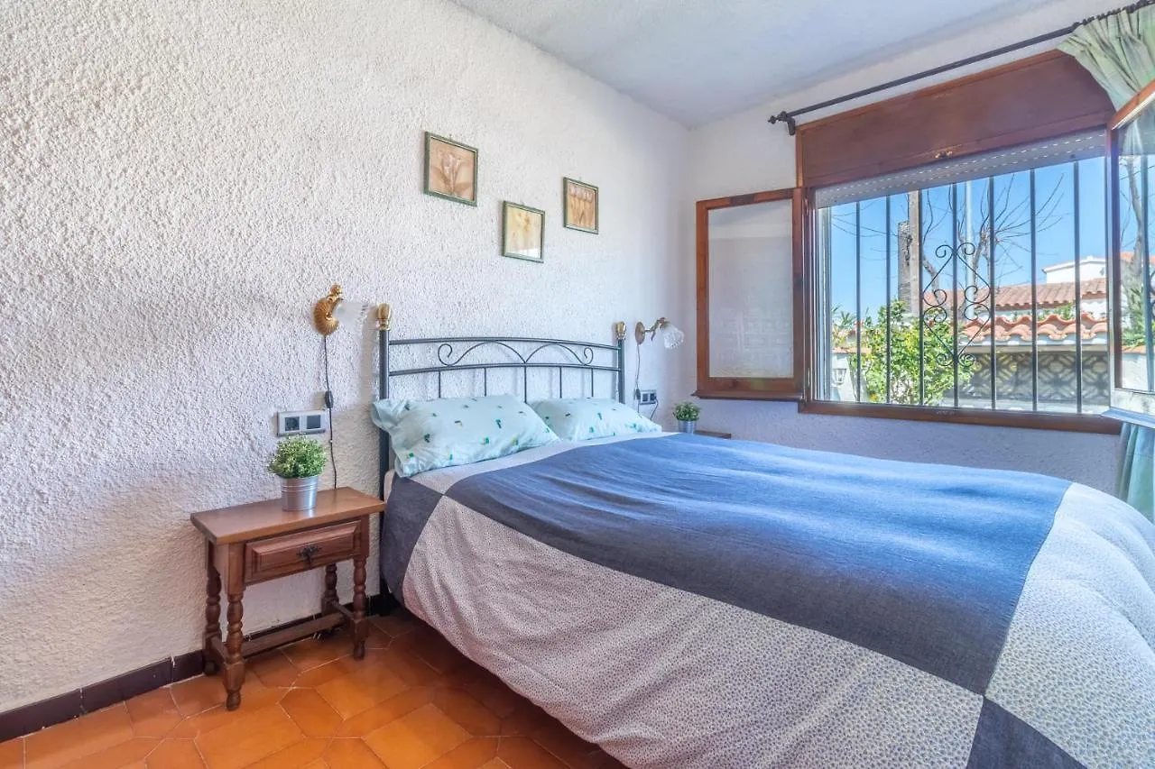 Goldhome - Requesens - Piscina Privada, Cerca Playa Empuriabrava Španělsko